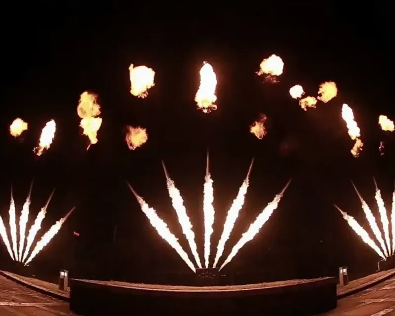 5-head flame stage effect