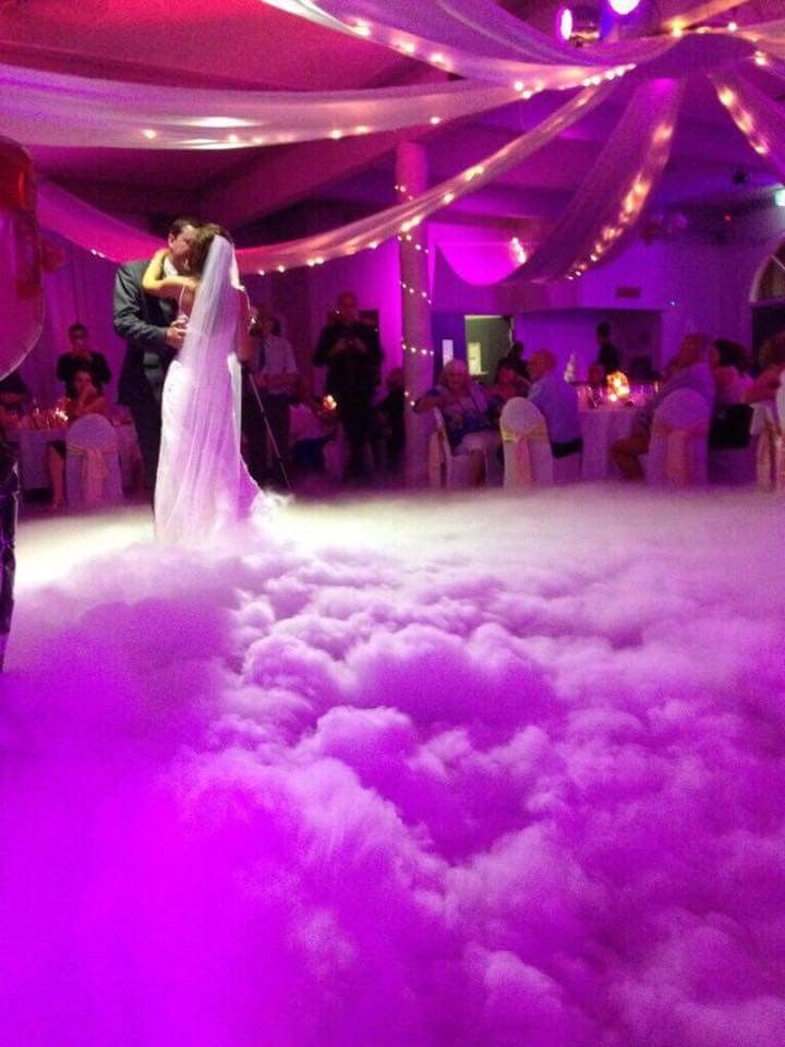 Dry Ice Machine ground-hugging fog for bride entry Indian wedding