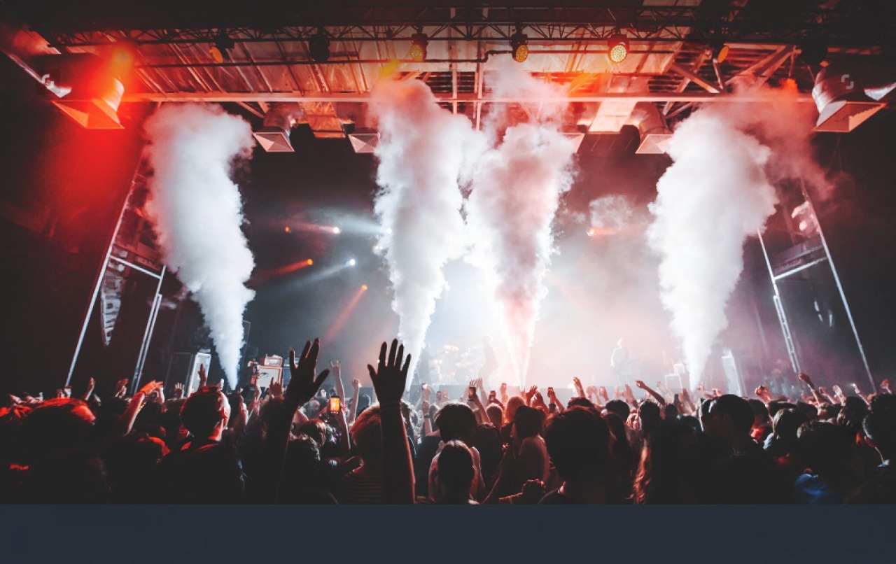 Showven Sonic Boom Jet dense fog column with LED at event