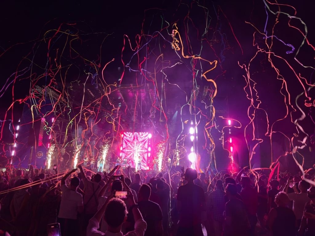 Stadium aerial pyro display